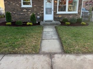 2905 140th Pl, Blue Island, IL 60406