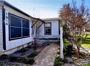 1914 Eden Ave, Haltom City, TX 76117