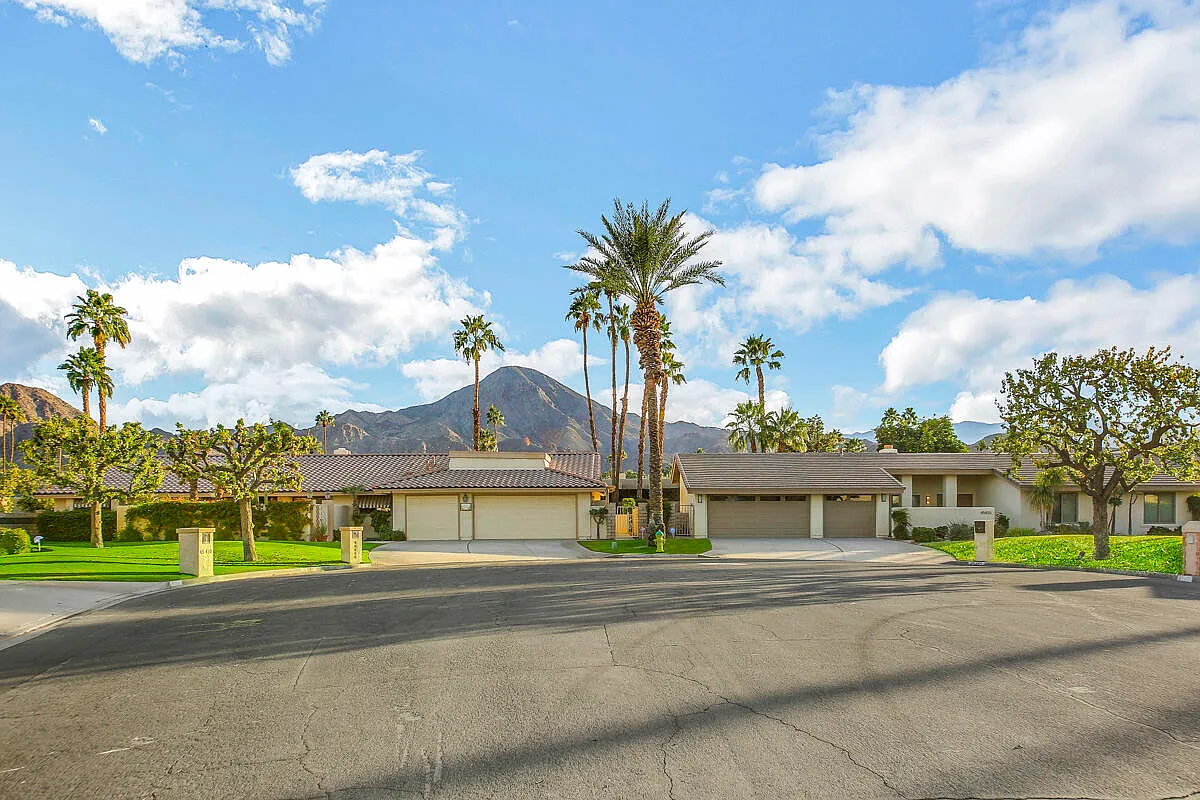 3 bed, 2082 sqft, $5,000 — Photo 2