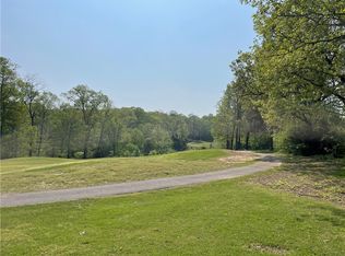 Peck Rd, Pea Ridge, AR 72751