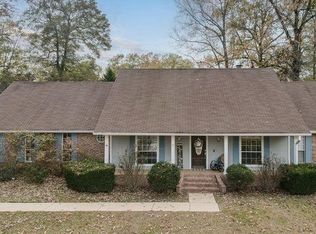 213 Brookwood Dr, Vicksburg, MS 39183