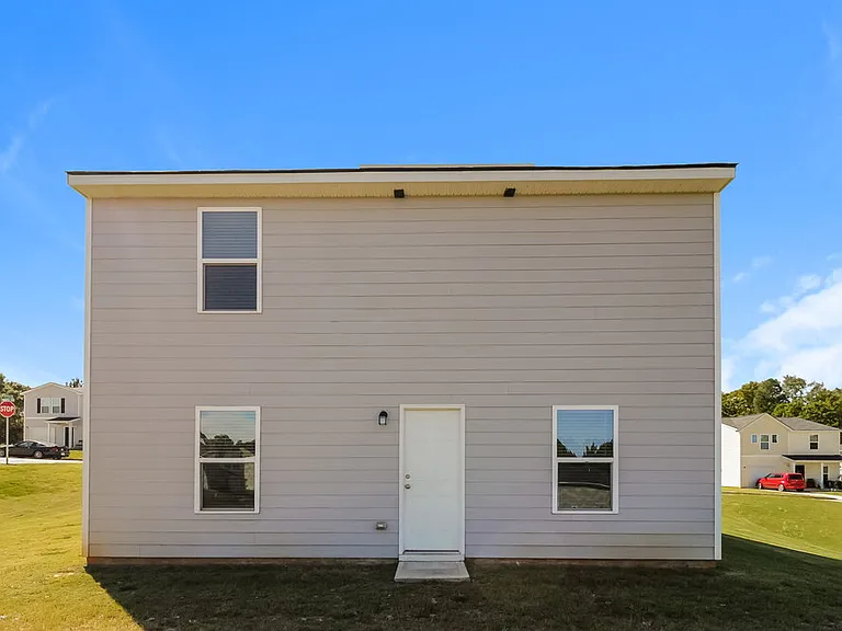 1739 Mary Ave — Photo 15