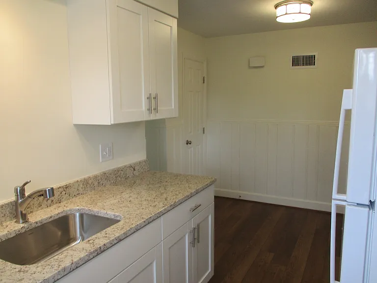 612 S Arlington Rd #3 — Photo 4