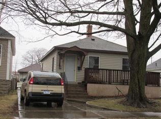 517 N 18th St, Escanaba, MI 49829