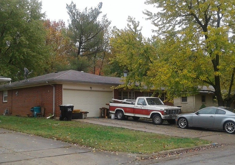 2nd image of 1214 S Gelven Ave