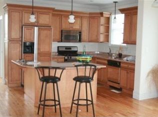 206 N Washington Ave, Margate, NJ 08402
