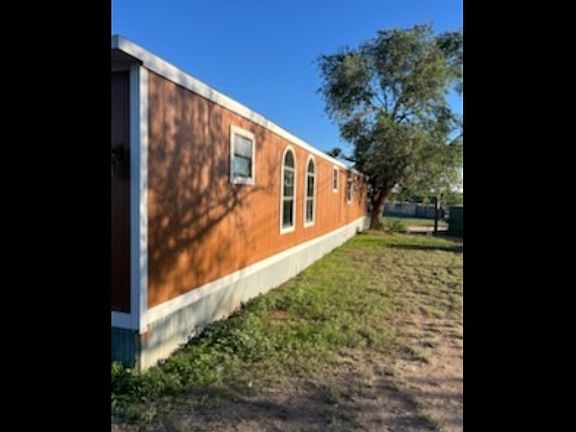 4th image of 301 Milwee St