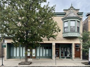 1222 W Grace St #C3, Chicago, IL 60613