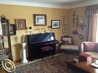 3rd image of 21211 Briar Ct