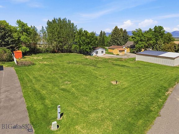 5th image of 8087 Churchill Rd