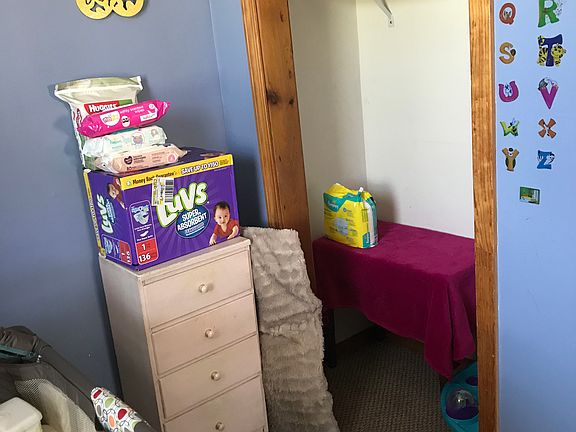 4th image of 128 E Clark St