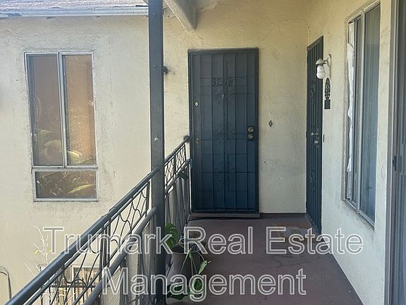3rd image of 3731 Los Feliz Blvd #1/4