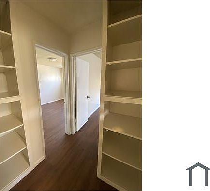 4th image of 857 Glenway Dr #6