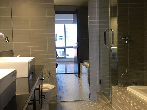 5th image of 150 Myrtle Ave APT 2501