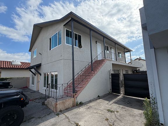 3rd image of 2217 Border Ave #C
