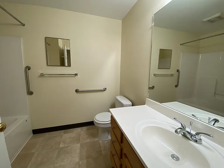 Sunset Ridge Apartments — Photo 58