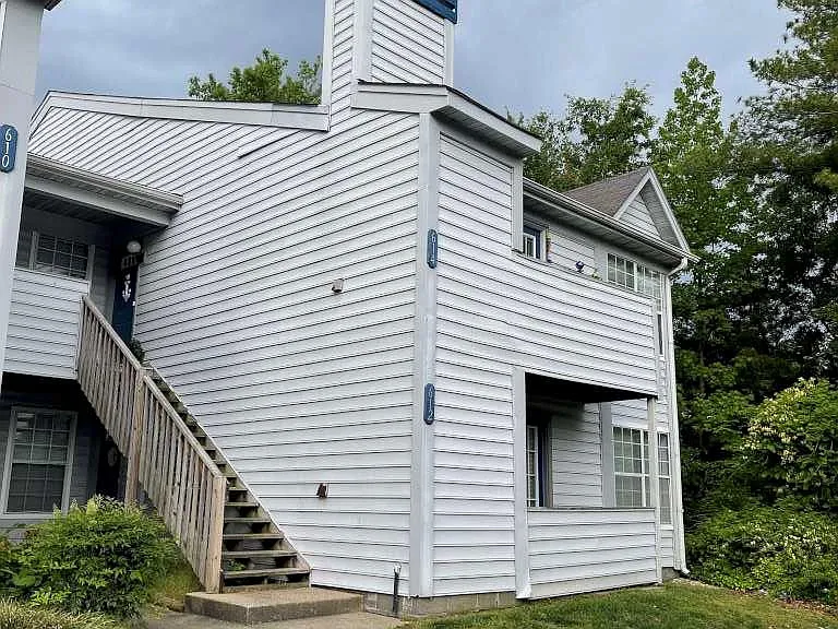 614 Waters Dr — Photo 1