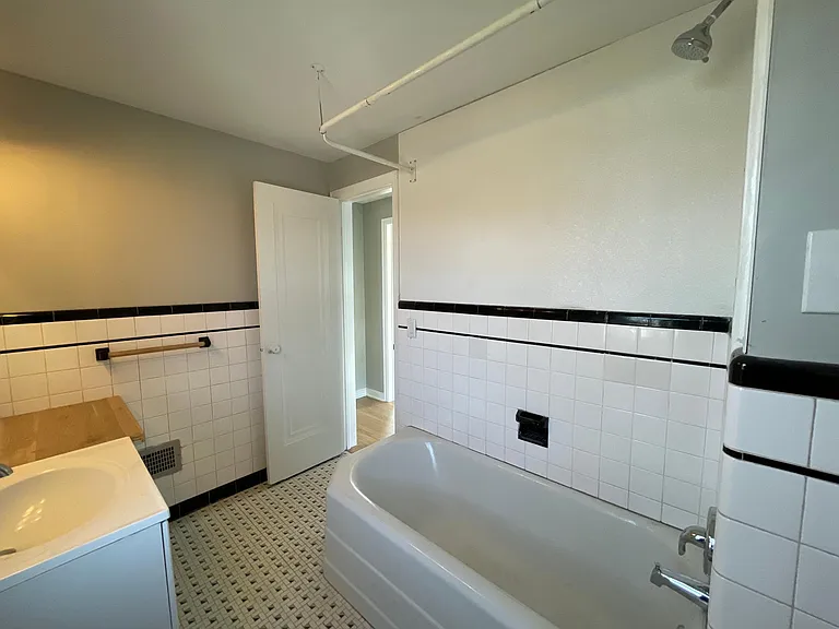 2827 N 66th Ave — Photo 13