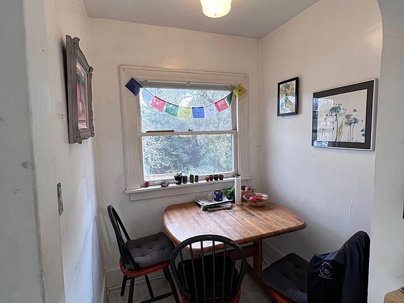 4th image of 4020 2nd Ave NE #4022