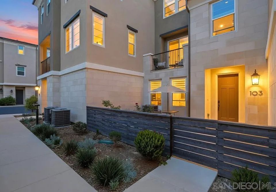 1st image of 1225 Sunrise Way #103
