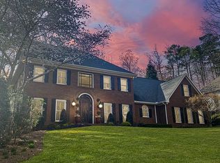 5480 New Wellington Close, Sandy Springs, GA 30327
