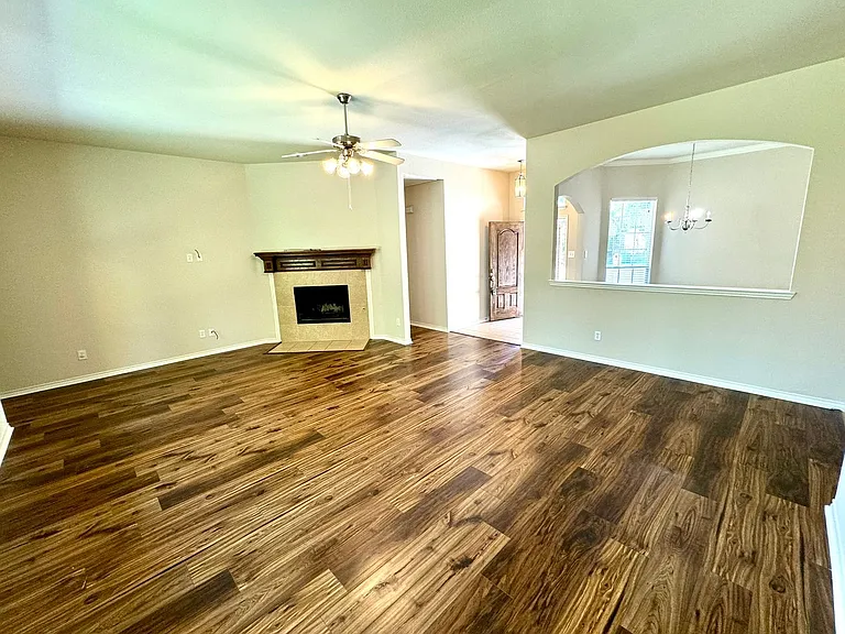 1703 Stonewick Dr — Photo 5