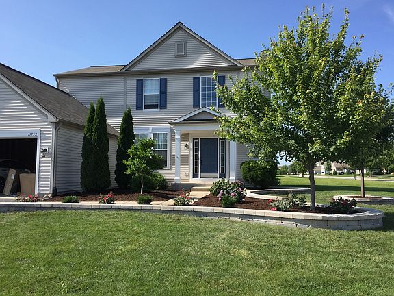 3rd image of 11752 Glenn Cir
