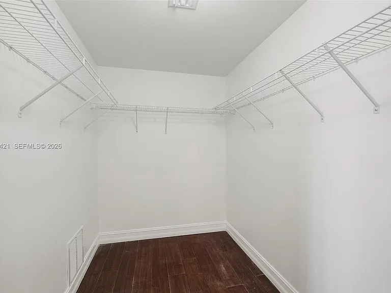 101 Sidonia Ave #404 — Photo 26