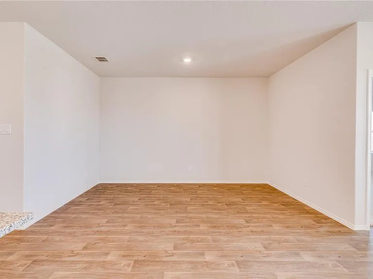 821 Indigo Way — Photo 8