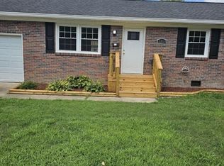 181 Spaulding Dr, Newport News, VA 23602