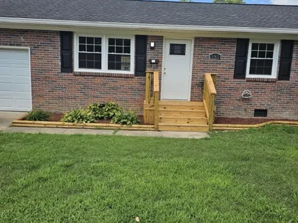 181 Spaulding Dr, Newport News, VA 23602