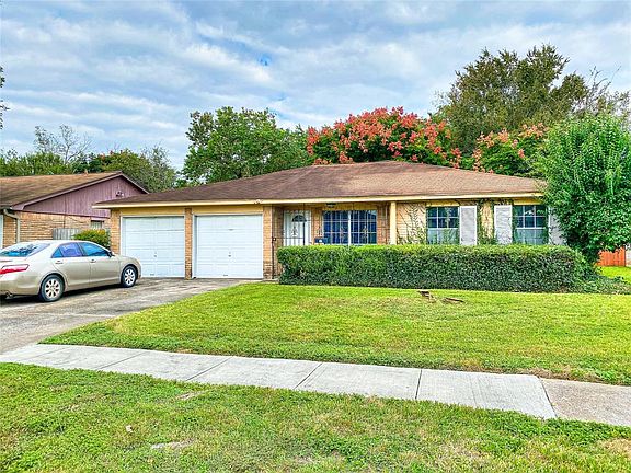 5th image of 4818 Trail Lake Dr