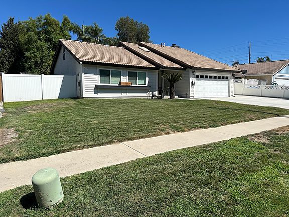 2nd image of 1312 Julie Ct