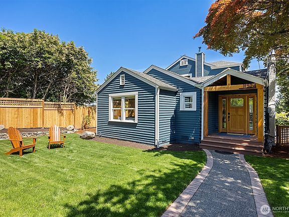 4th image of 11524 Durland Avenue NE