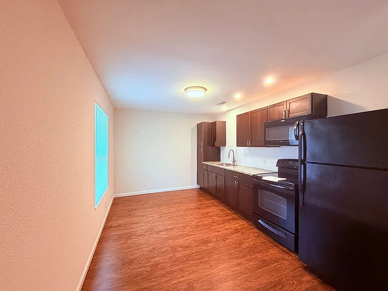 1508 Big Meadow Dr — Photo 7
