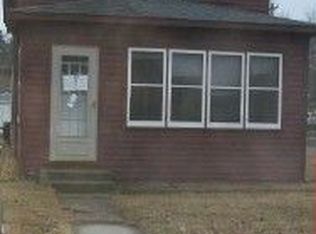 529 S 2nd St, Le Sueur, MN 56058