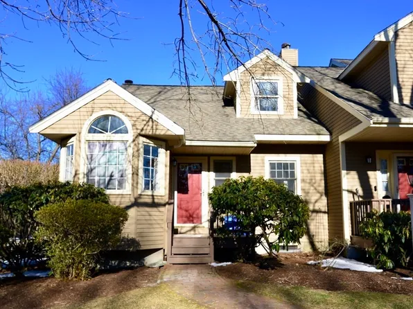 13 Leman Ln Unit 13, Hopkinton, MA 01748