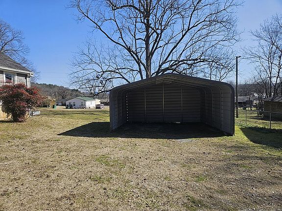 2nd image of 120 Raulstontown Rd