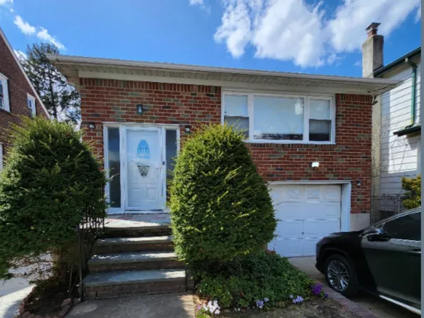 132A Hawthorne Ave, Floral Park, NY 11001