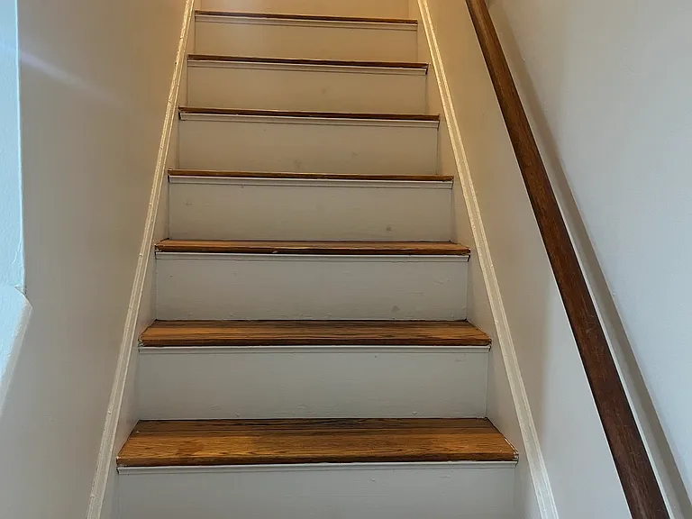 30 Roberts Dr — Photo 5