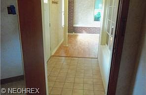 3rd image of 225 Garfield Dr NE