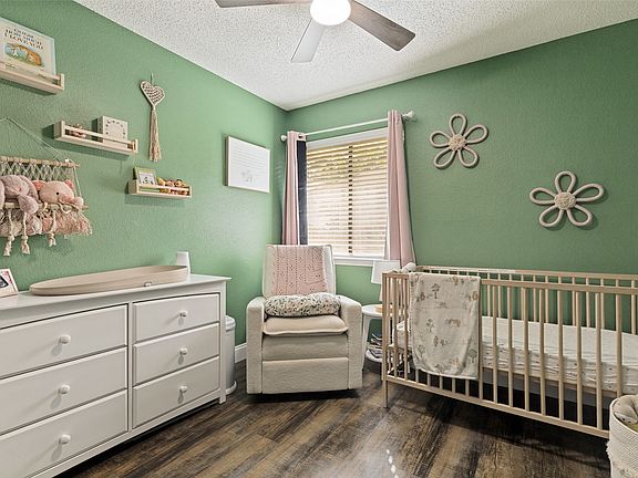5th image of 10116 Leatherwood Dr