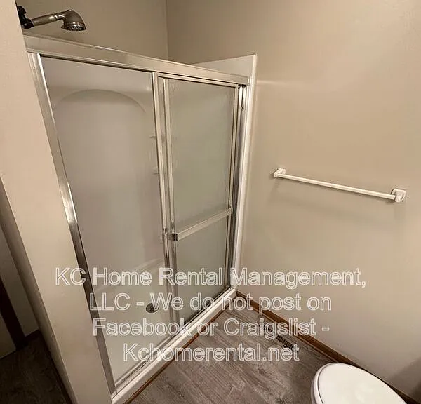 1420 SE 7th Pl — Photo 18