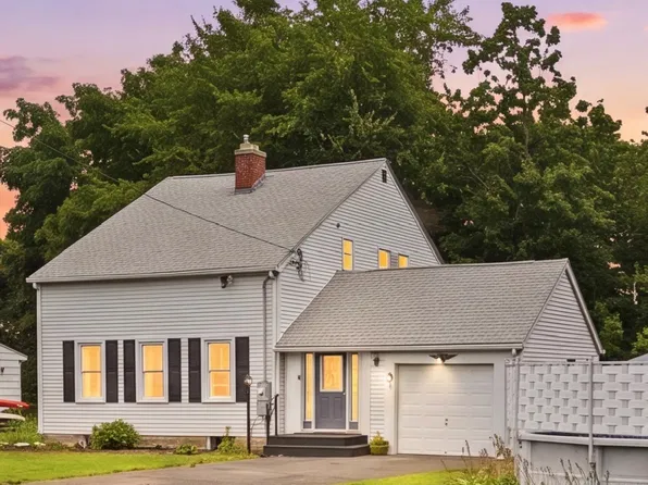 142 Cooper St, Agawam, MA 01001
