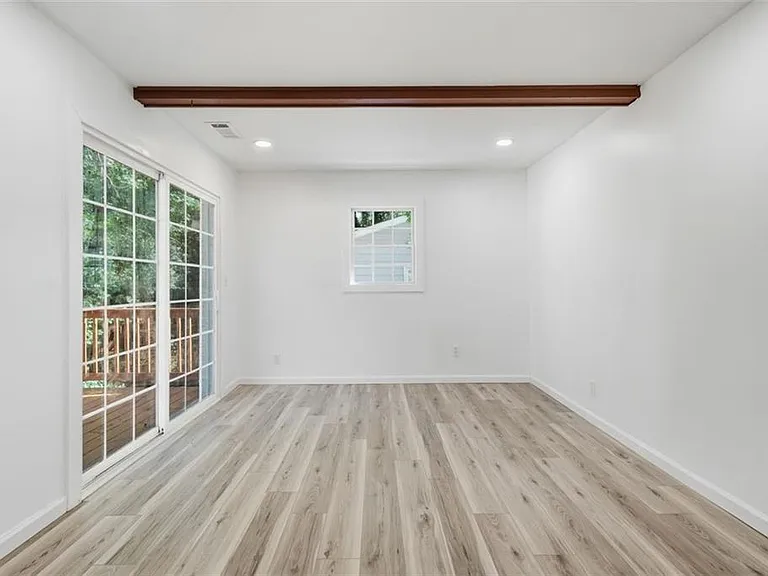 3920 Wedgefield Cir — Photo 13