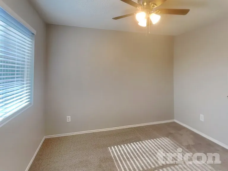 7422 Amber Dr — Photo 9