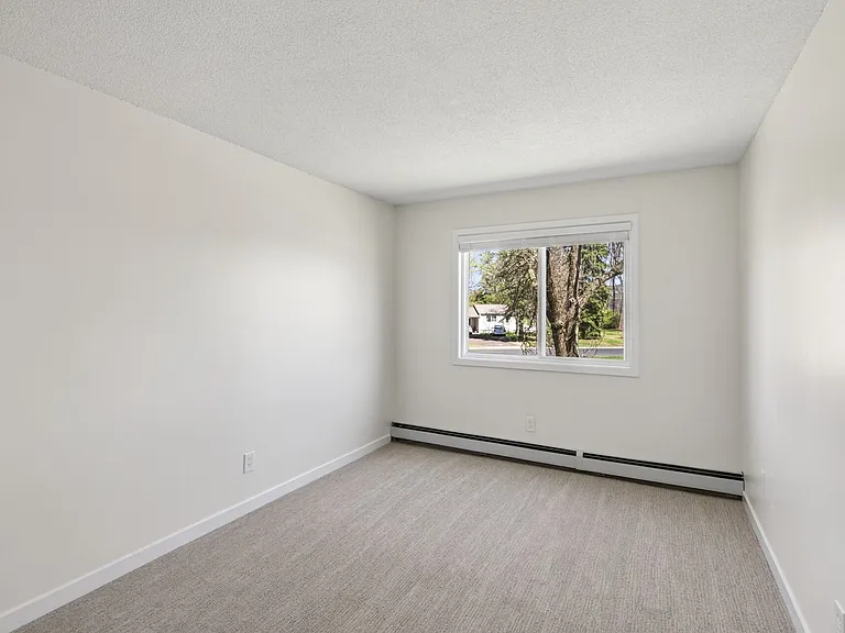 109th Place Apartments — Photo 42