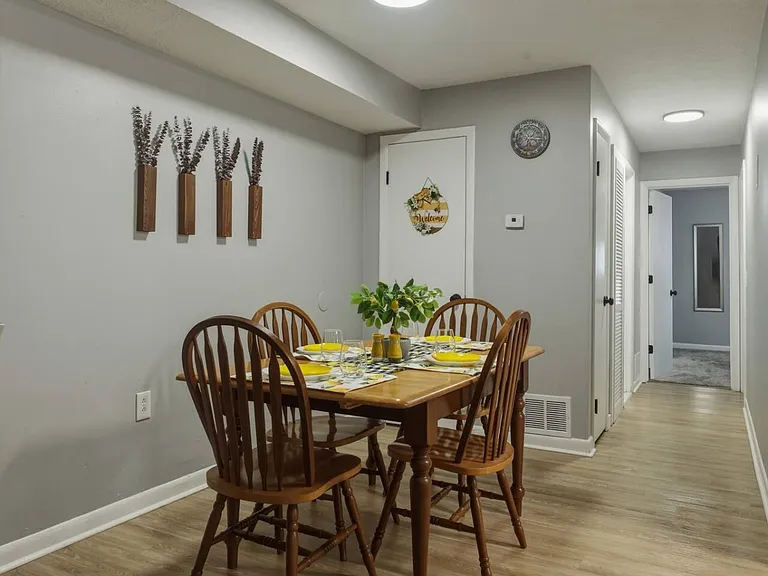 141 W Pulteney St #103 — Photo 41