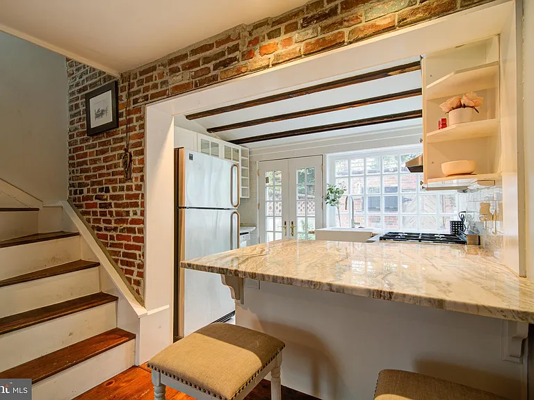 229 S Jessup St — Photo 14