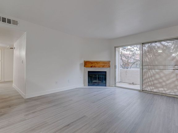 5th image of 3060 Tarpon Dr Unit 204